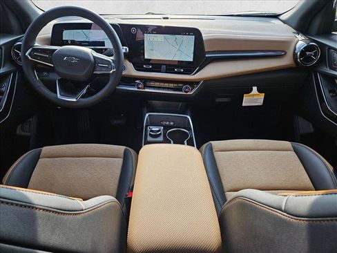 New 2026 Chevrolet Equinox ACTIV w/ Convenience Package III image 17