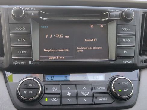 Used 2017 Toyota RAV4 XLE FWD image 24