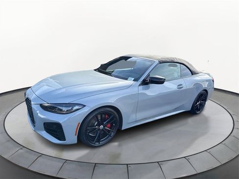 Used 2023 BMW M440i Convertible w/ Premium Package image 2
