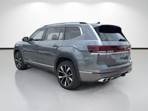 Used 2024 Volkswagen Atlas SEL Premium R-Line AWD/4WD image 5