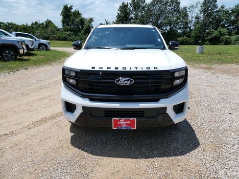New 2027 Ford Expedition Platinum w/ Stealth Appearance Package AWD/4WD image 9