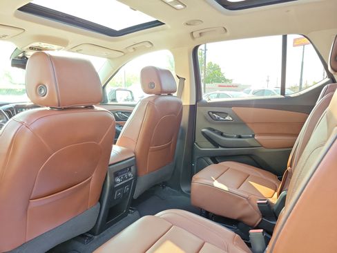 Used 2018 Chevrolet Traverse High Country image 14