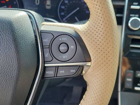 Certified 2019 Toyota Avalon Limited FWD image 22