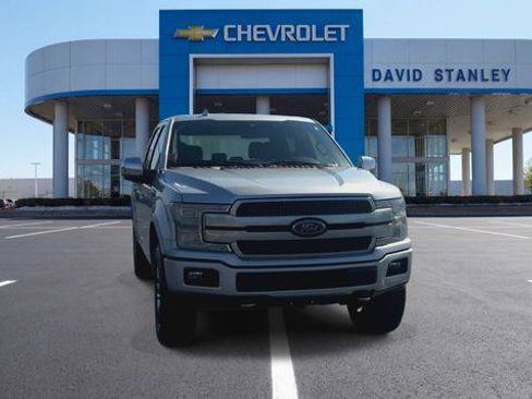 Used 2018 Ford F150 Platinum w/ Equipment Group 701A Luxury AWD/4WD image 3