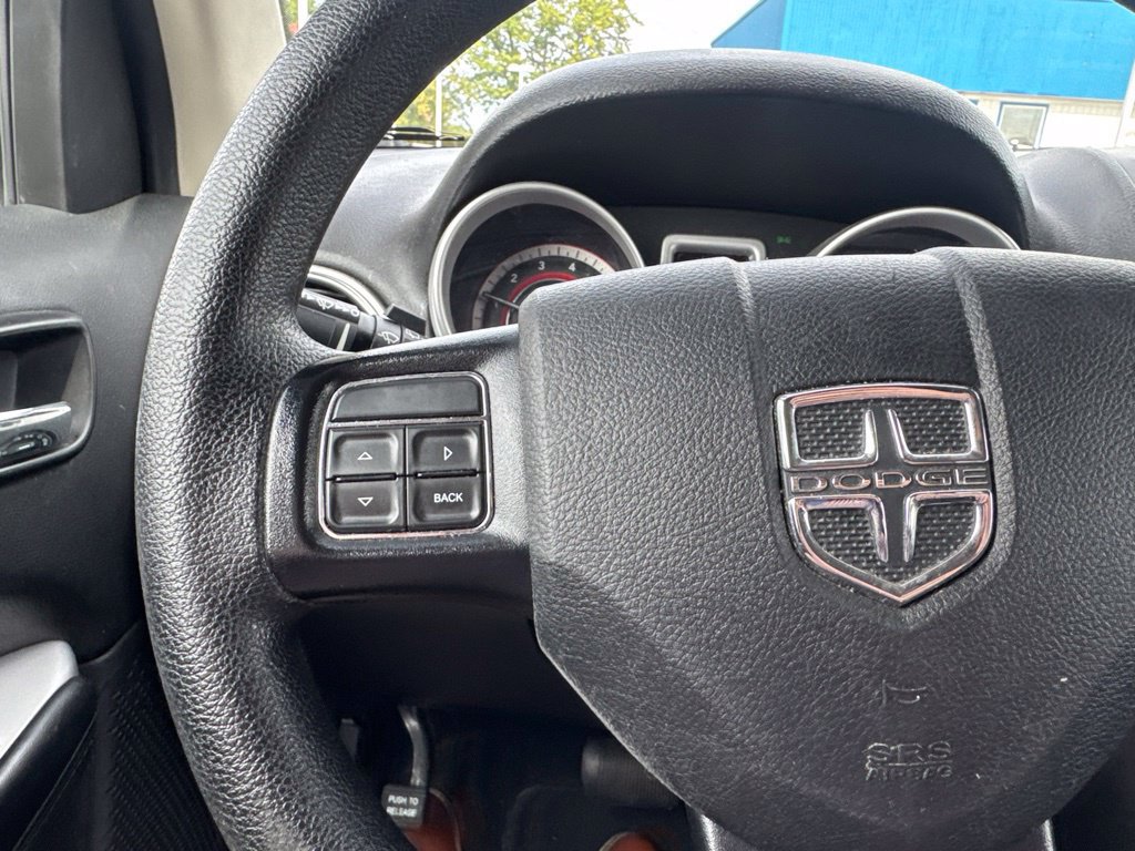 Used 2019 Dodge Journey SE w/ Blacktop Package FWD image 17