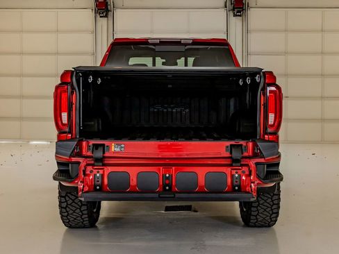 Used 2023 GMC Sierra 1500 AT4 w/ AT4 Preferred Package AWD/4WD image 9