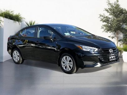 New 2025 Nissan Versa S w/ Trunk Package