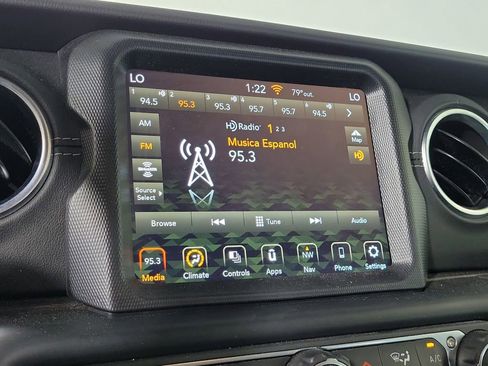 Used 2023 Jeep Wrangler Unlimited Sahara AWD/4WD image 18