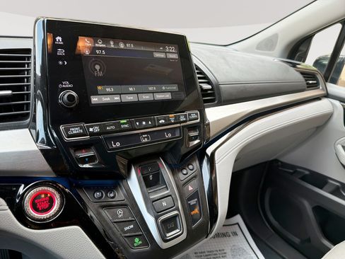 Used 2019 Honda Odyssey Elite image 12