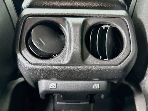 Used 2021 Jeep Gladiator Sport AWD/4WD image 24