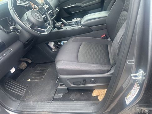 Used 2024 Nissan Pathfinder SV FWD image 5