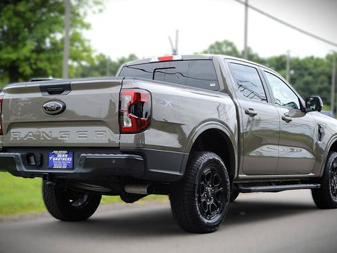 Used 2025 Ford Ranger Lariat w/ Black Appearance Package AWD/4WD image 5