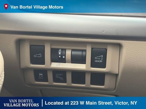 Used 2015 Subaru Outback 2.5i Limited image 14