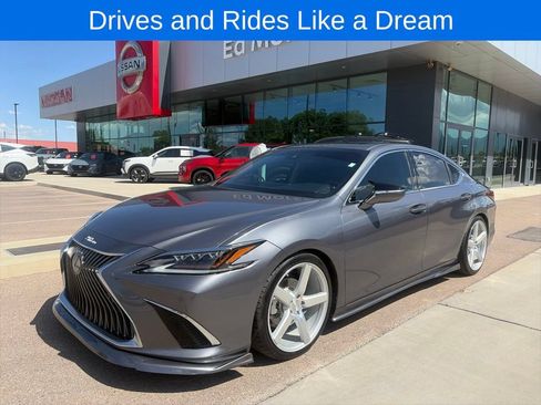 Used 2019 Lexus ES 300h w/ Premium Package FWD image 1