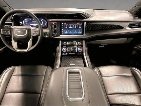 Used 2024 GMC Yukon Denali AWD/4WD image 8