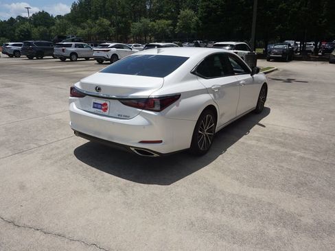 Used 2024 Lexus ES 350 w/ Premium Package FWD image 24