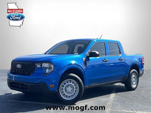 New 2025 Ford Maverick XL image 1