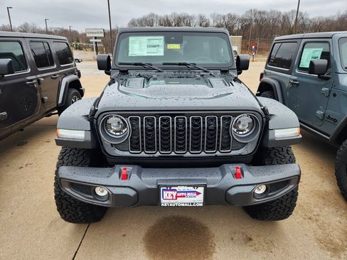 New 2025 Jeep Wrangler Unlimited Rubicon w/ XTREMEE 35" Tire Package image 2