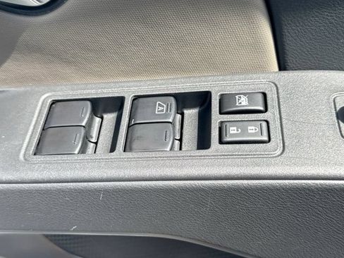 Used 2024 Nissan Frontier SV w/ SV Convenience Package RWD image 24