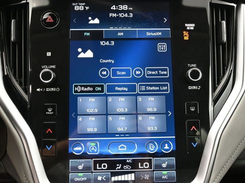 Used 2023 Subaru Outback Premium image 19