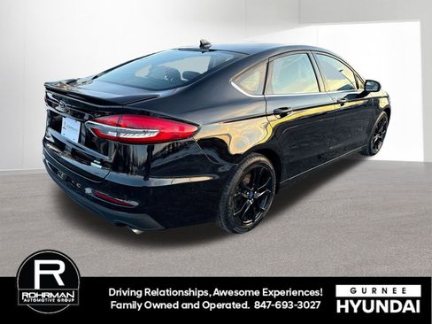 Used 2019 Ford Fusion SE w/ Equipment Group 151A image 9