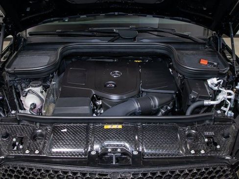 Used 2026 Mercedes-Benz GLE 450e 4MATIC image 5
