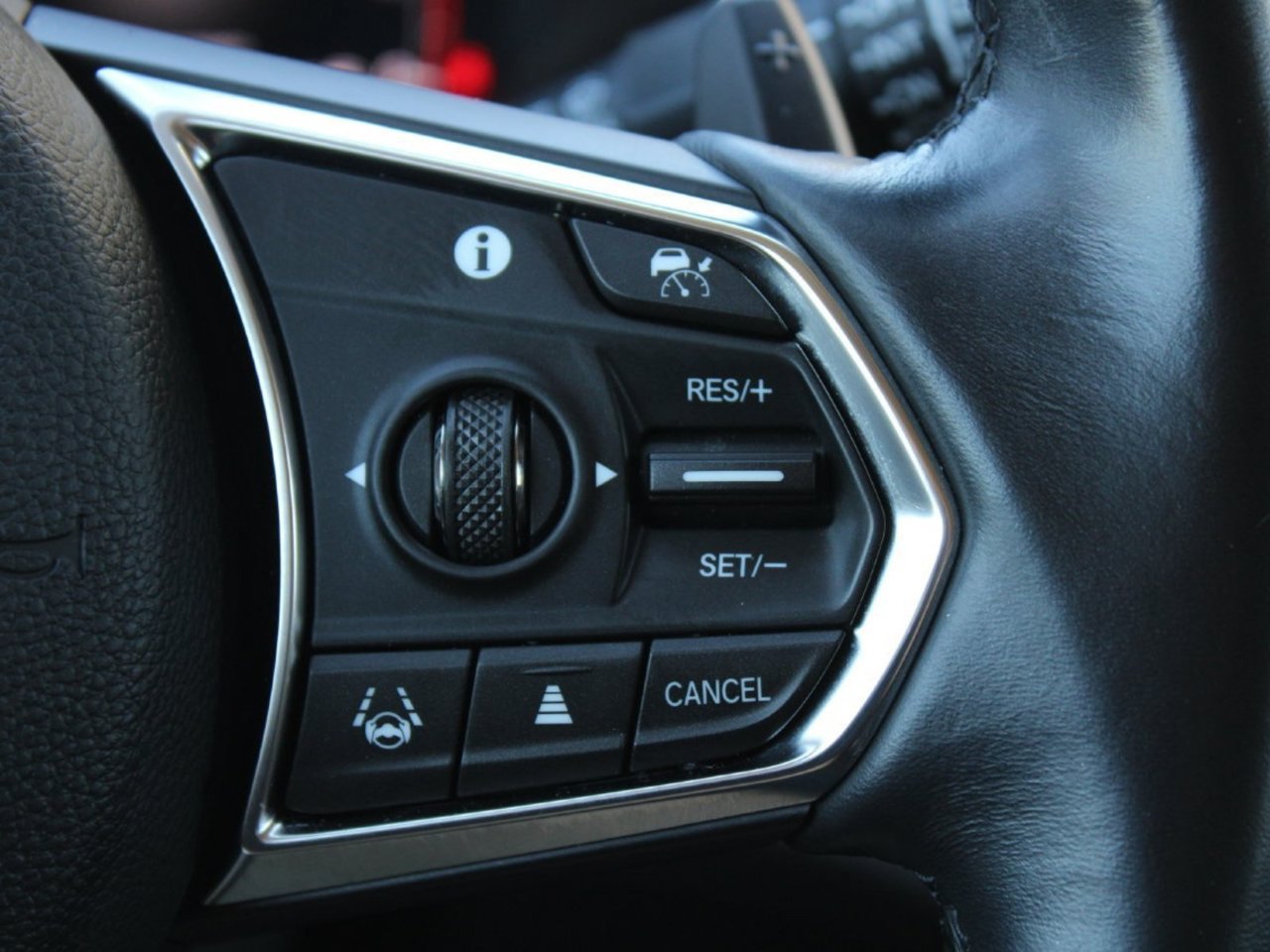 Certified 2024 Acura MDX FWD image 32