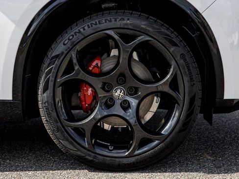 New 2025 Alfa Romeo Stelvio Sprint w/ Veloce Package image 12