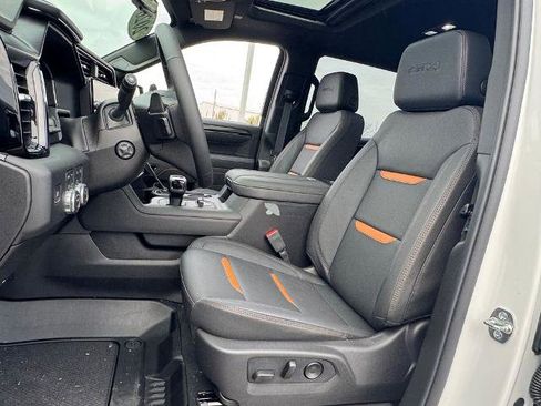 New 2026 GMC Sierra 1500 AT4 w/ AT4 Premium Package image 18