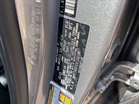 Used 2025 Kia K4 FWD image 28