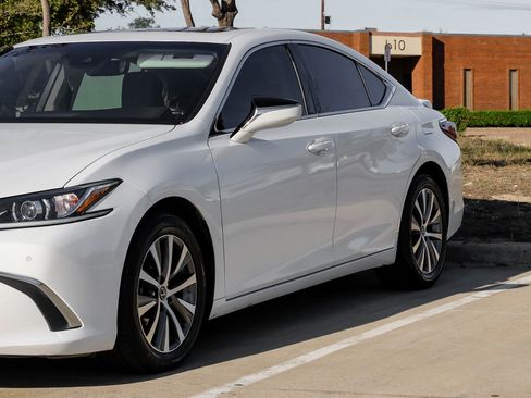 Used 2019 Lexus ES 350 image 9