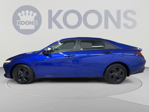 Used 2023 Hyundai Elantra SEL FWD image 7