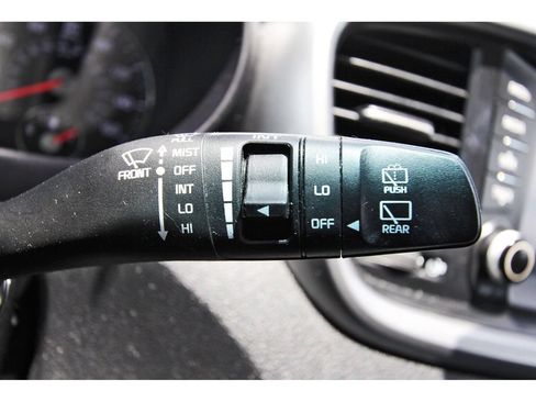 Used 2020 Kia Sorento L FWD image 19