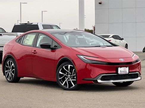 New 2026 Toyota Prius XSE Premium image 2