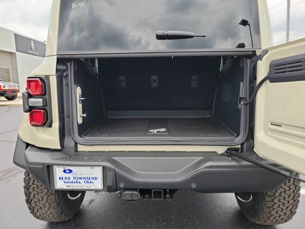 New 2026 Ford Bronco Raptor w/ Interior Carbon Fiber Pack AWD/4WD image 10