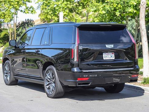 Used 2021 Cadillac Escalade ESV Sport w/ Driver Assist Tech Package AWD/4WD image 3
