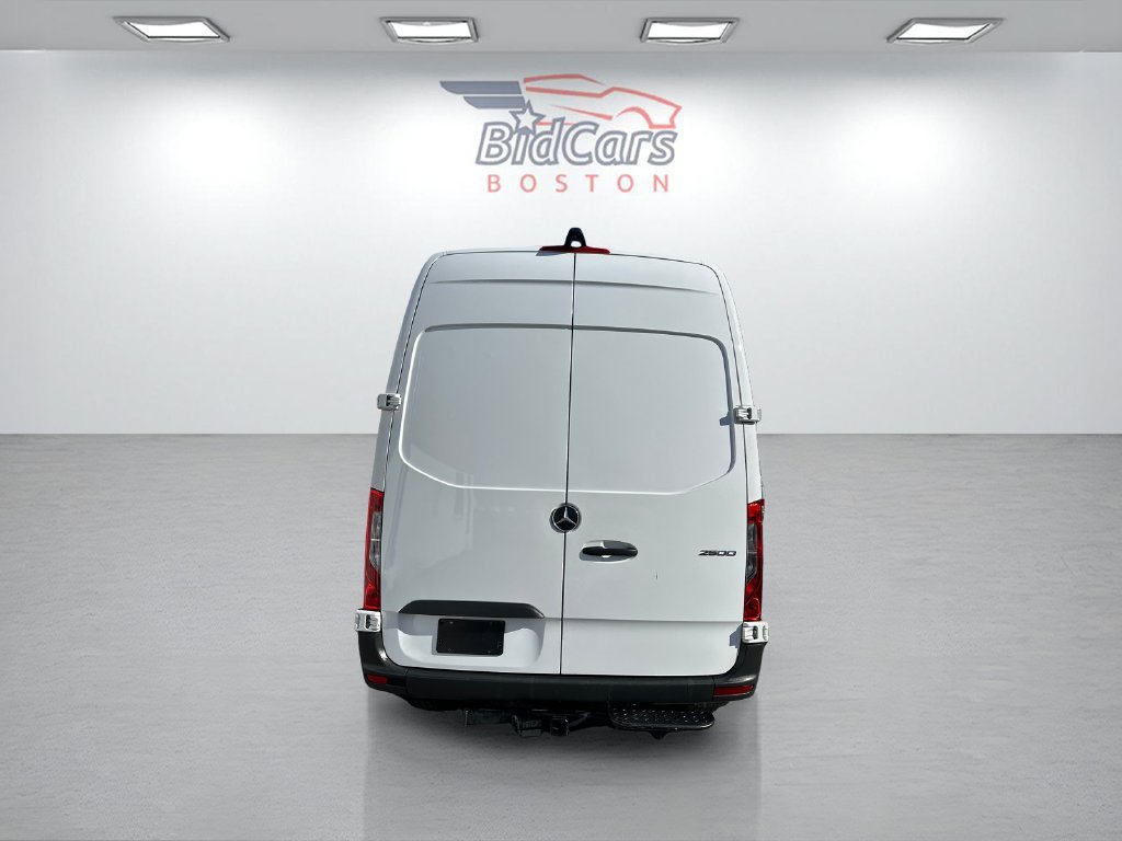 Used 2025 Mercedes-Benz Sprinter 2500 image 5