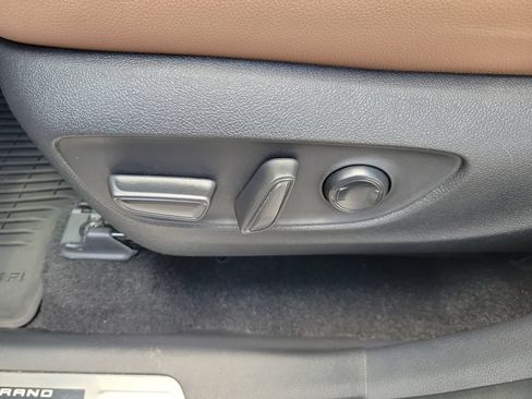 Used 2025 Toyota Grand Highlander AWD Hybrid image 19