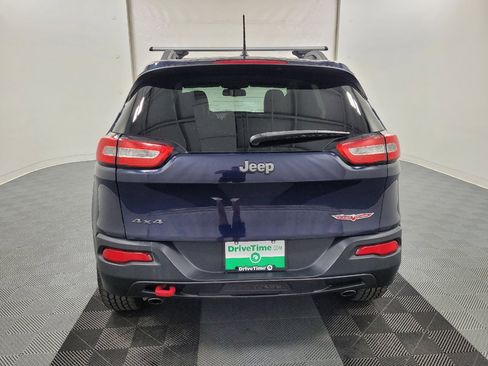 Used 2014 Jeep Cherokee Trailhawk w/ Leather Interior Group AWD/4WD image 6