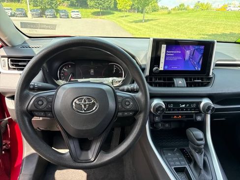 Certified 2025 Toyota RAV4 XLE AWD/4WD image 19