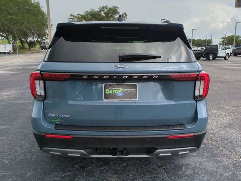 Certified 2025 Ford Explorer Active w/ Active Comfort Package RWD image 6