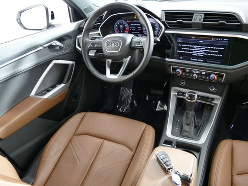 Used 2023 Audi Q3 2.0T Premium Plus w/ Premium Plus Package AWD/4WD image 23