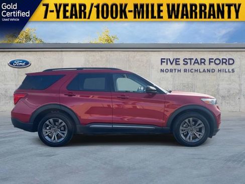 Used 2022 Ford Explorer XLT w/ Equipment Group 202A image 11
