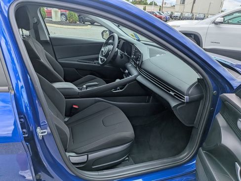 Certified 2023 Hyundai Elantra SEL FWD image 33