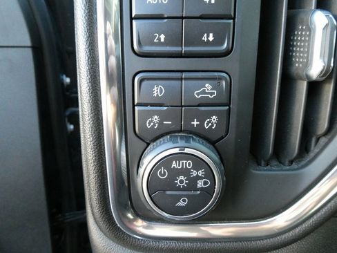 Used 2020 Chevrolet Silverado 2500 LTZ w/ LTZ Plus Package image 26