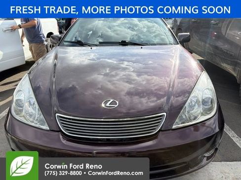 Used 2005 Lexus ES 330 FWD image 2