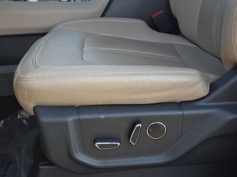 Used 2024 Ford Expedition Limited AWD/4WD image 28