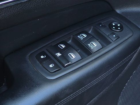 Used 2020 Jeep Grand Cherokee Limited w/ Premium Lighting Group RWD image 25