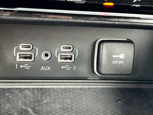 Used 2025 Jeep Grand Cherokee Laredo X w/ Luxury Tech Group I AWD/4WD image 28
