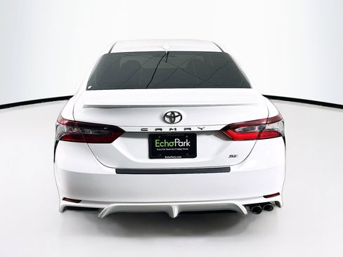Used 2023 Toyota Camry SE w/ Convenience Package image 7